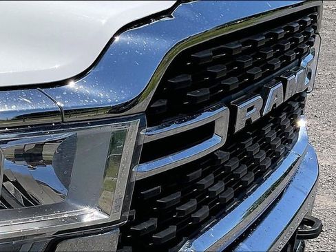 Used 2024 RAM 2500 Big Horn w/ Off Road Package AWD/4WD image 33