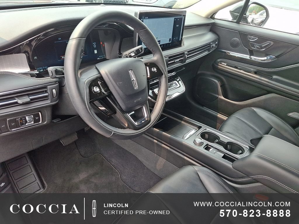 Certified 2023 Lincoln Corsair AWD w/ Equipment Group 101A image 15