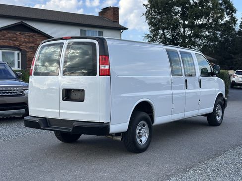 Used 2024 Chevrolet Express 2500 Extended w/ Driver Convenience Package RWD image 3