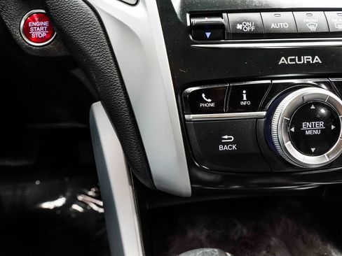 Used 2018 Acura TLX image 29