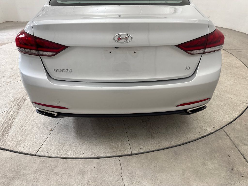 Used 2015 Hyundai Genesis 3.8 w/ Option Group 02 RWD image 23