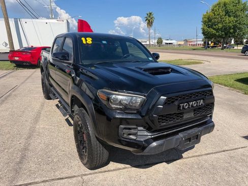 Used 2018 Toyota Tacoma TRD Pro AWD/4WD image 5