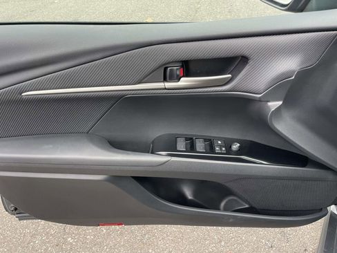 Used 2025 Toyota Camry SE image 16