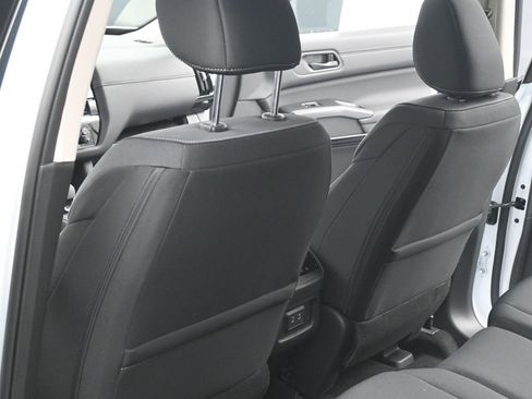New 2026 Nissan Pathfinder SV AWD/4WD image 18