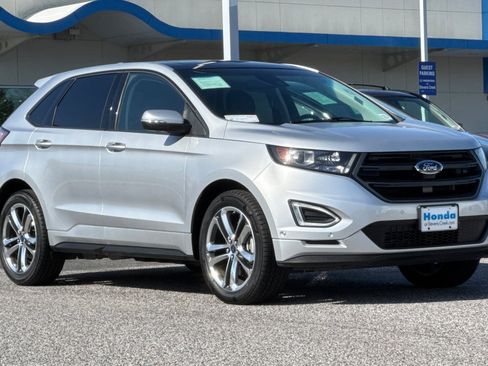 Used 2015 Ford Edge Sport w/ Equipment Group 401A AWD/4WD image 6