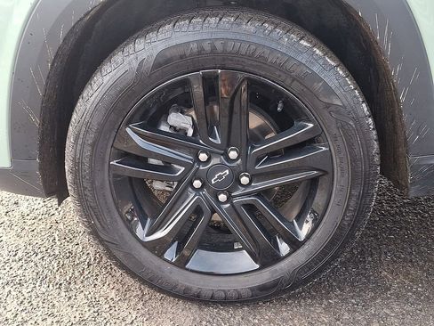 Used 2025 Chevrolet Trax ACTIV w/ Driver Confidence Package image 32