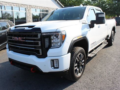 Used 2020 GMC Sierra 3500 AT4 w/ AT4 Premium Package AWD/4WD image 2