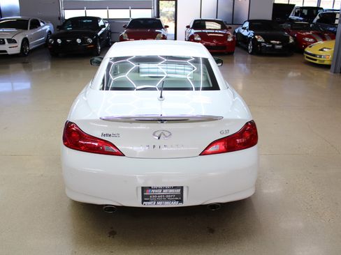 Used 2010 INFINITI G37 Sport w/ Premium Pkg image 25