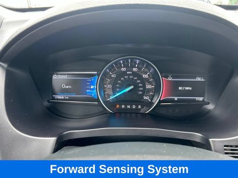 Used 2019 Ford Explorer XLT w/ Equipment Group 202A AWD/4WD image 13