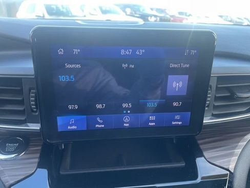 Used 2023 Ford Explorer Limited AWD/4WD image 15