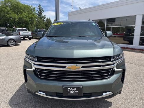 Used 2024 Chevrolet Suburban LT AWD/4WD image 5