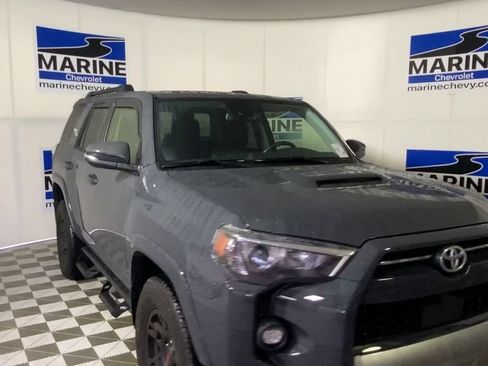Used 2024 Toyota 4Runner TRD Off-Road Premium w/ Off Road Premium Plus Package AWD/4WD image 4