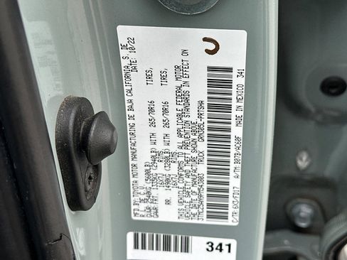 Used 2023 Toyota Tacoma TRD Off-Road AWD/4WD image 28