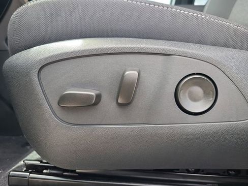 New 2026 Chevrolet Traverse LT image 23