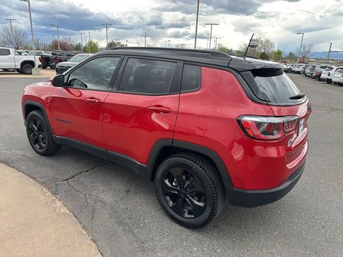 Used 2018 Jeep Compass Latitude w/ Popular Equipment Group AWD/4WD image 33