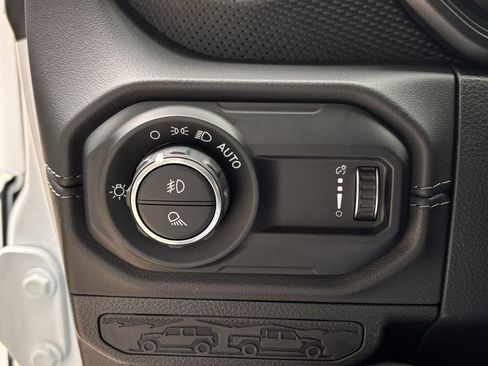 New 2025 Jeep Gladiator Rubicon w/ Convenience Group image 13