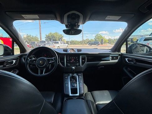 Used 2018 Porsche Macan Sport Edition image 8