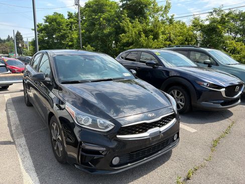 Used 2020 Kia Forte LXS FWD image 16