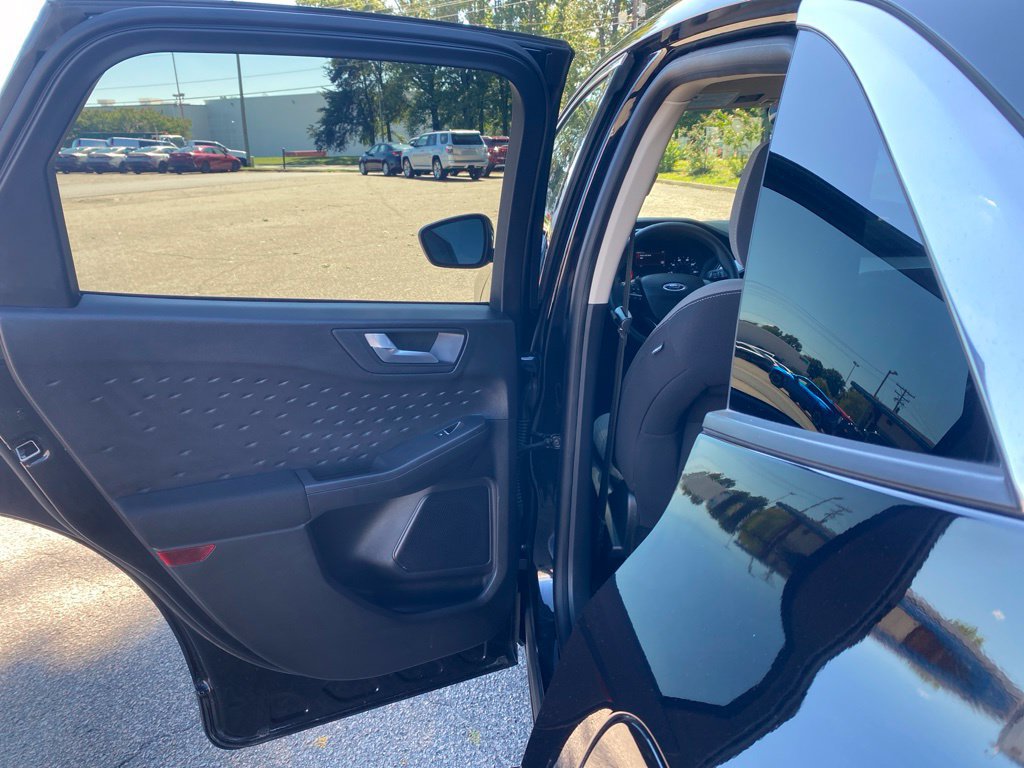 Used 2020 Ford Escape SE AWD/4WD image 16
