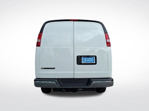 New 2026 Chevrolet Express 2500 w/ Driver Convenience Package RWD image 4