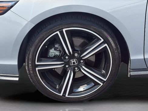 Used 2024 Honda Accord Sport image 23