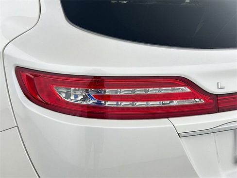 Used 2019 Lincoln MKC Reserve w/ MKC Technology Package image 24