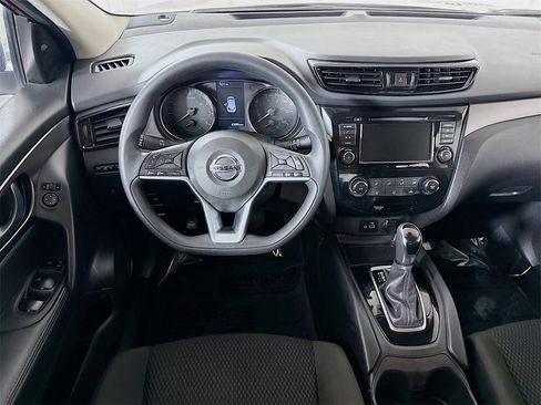 Certified 2021 Nissan Rogue Sport S image 4