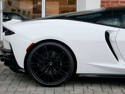 Used 2023 McLaren GT RWD image 12