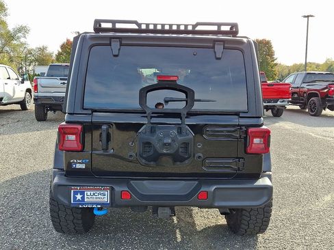 Used 2023 Jeep Wrangler Unlimited Sahara image 10