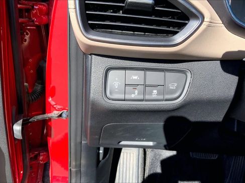 Used 2019 Hyundai Santa Fe Limited w/ Cargo Package image 32