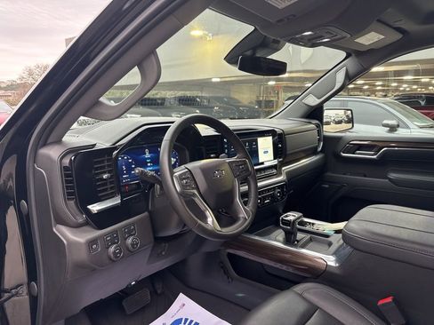 Used 2023 Chevrolet Silverado 1500 RST w/ Convenience Package II image 12