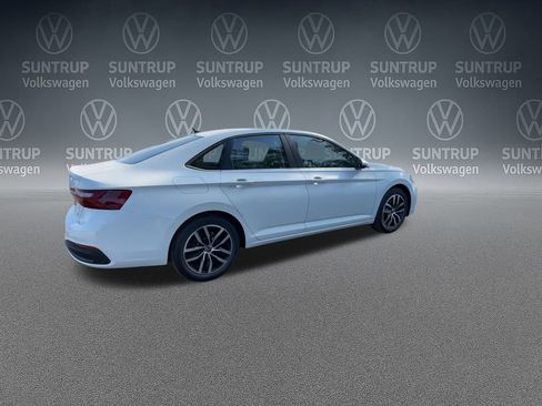 New 2025 Volkswagen Jetta SE image 22