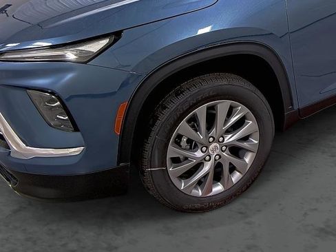 New 2026 Buick Enclave Preferred image 7