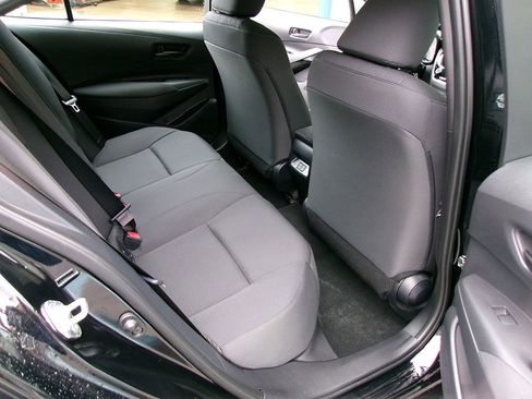 Used 2024 Toyota Corolla LE image 10