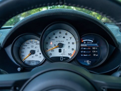 Certified 2024 Porsche 718 Cayman GT4 RS RWD image 27