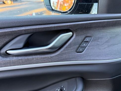 New 2025 Jeep Grand Cherokee L Limited w/ Trailer Tow Package image 12