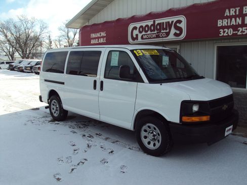 Used 2013 Chevrolet Express 1500 AWD image 2