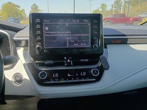 Used 2022 Toyota Corolla XSE image 26
