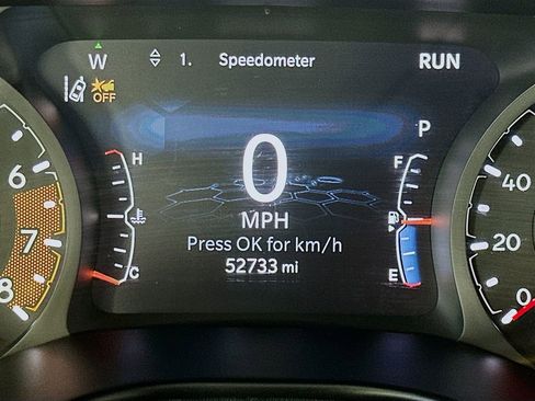 Used 2024 Jeep Compass Latitude image 15