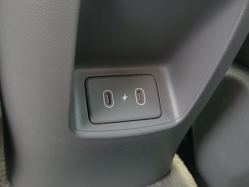 Used 2025 Hyundai Elantra SEL image 20