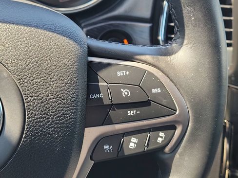 Used 2021 Jeep Grand Cherokee High Altitude AWD/4WD image 10