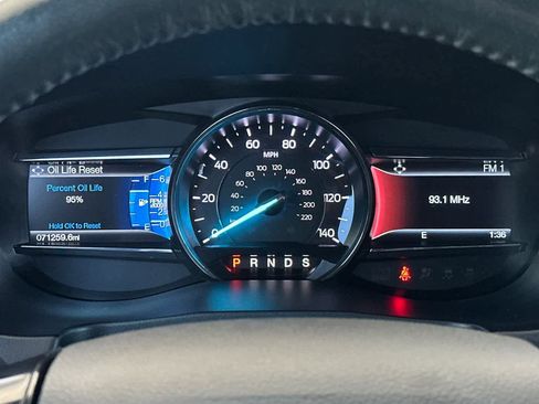 Used 2017 Ford Explorer XLT w/ Equipment Group 202A FWD image 29