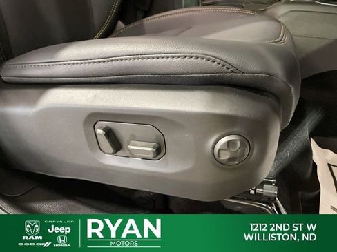 New 2026 Jeep Wrangler Unlimited Sahara AWD/4WD image 51