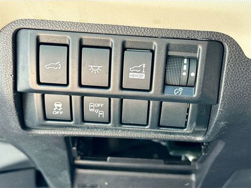 Used 2020 Subaru Ascent Touring w/ Popular Package #2A image 10