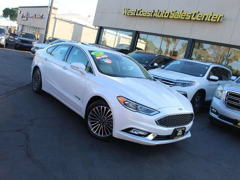 Used 2017 Ford Fusion Platinum FWD image 34