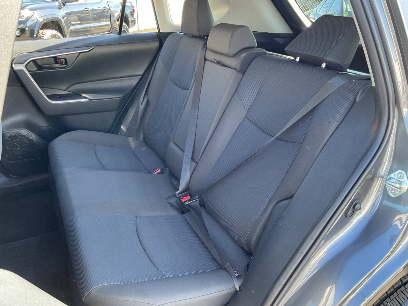 Used 2025 Toyota RAV4 LE AWD/4WD image 19