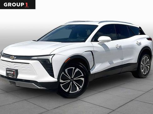 Used 2025 Chevrolet Blazer EV LT AWD/4WD image 1
