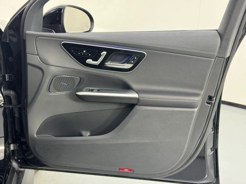 Used 2024 Mercedes-Benz GLC 300 w/ AMG Line image 44