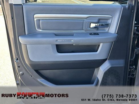 Used 2017 RAM 3500 Big Horn w/ Sport Appearance Group image 19