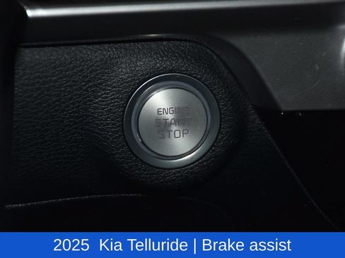 Used 2025 Kia Telluride S AWD/4WD image 17